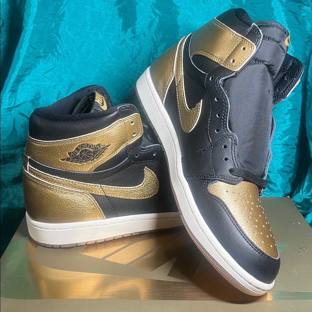 Nike Air Jordan 1 Retro High OG Black Metallic Gold Mens Sz10.5/10/9.5DZ5485-071